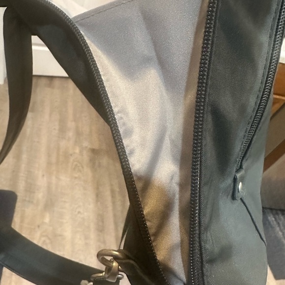 Baggallini Storm Gray Backpack Sling bag - Picture 9 of 13
